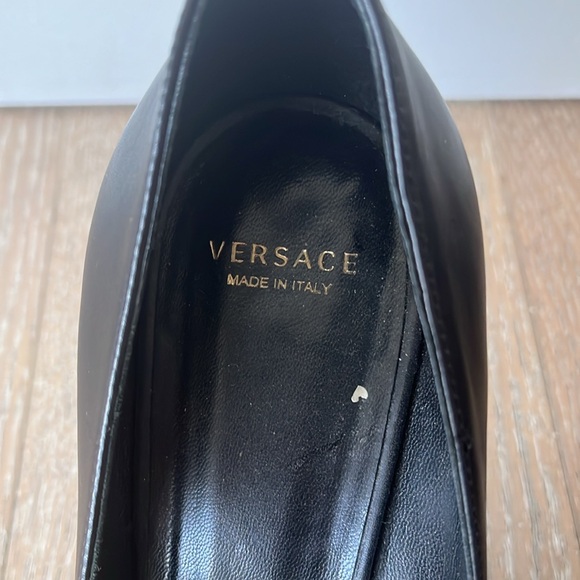Versace heels - Picture 3 of 5